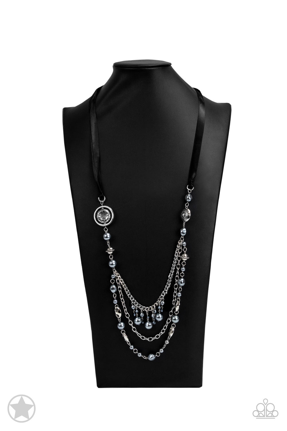 All the Trimmings Black Necklace