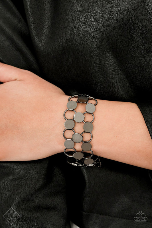 Cast a Wider Net Black Bracelet (March 2020 Fashion Fix M.M.)