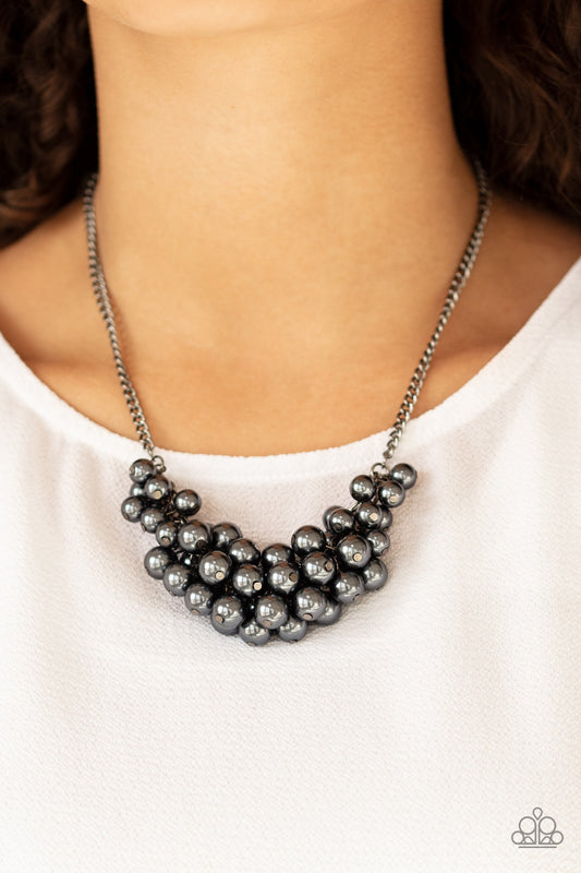 Grandiose Glimmer Black Necklace Set