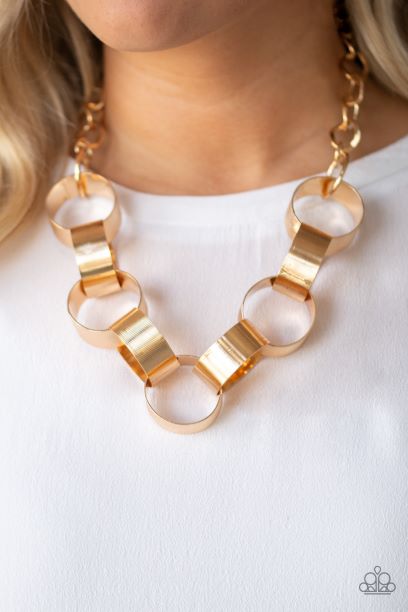 Big Hit Gold Necklace Set