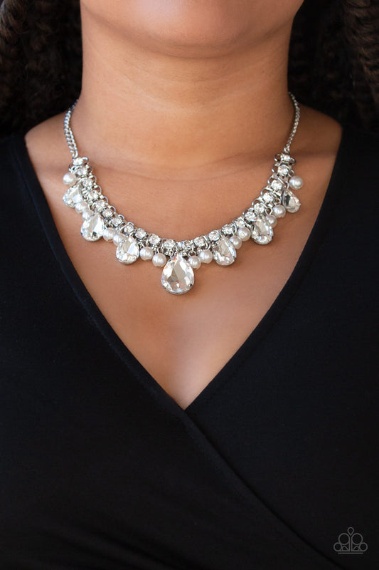 Knockout Queen White Necklace Set
