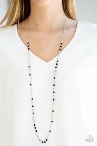 Really Refined Black Necklace