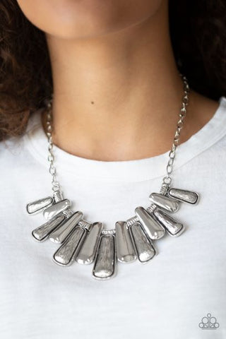 Mane Up Silver Necklace Set