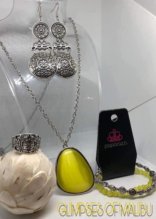 August 2020 Glimpses of Malibu Fashion Fix Set