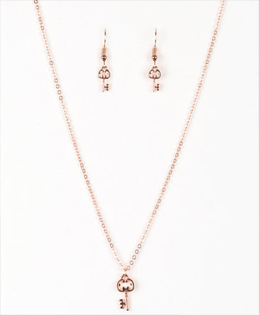 Golden Key Charm Necklace Set
