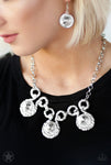 Hypnotized White Necklace Set